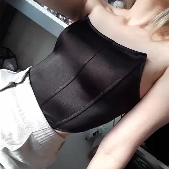 Black satin bone corset top ❤️🌹 - Picture 3 of 6